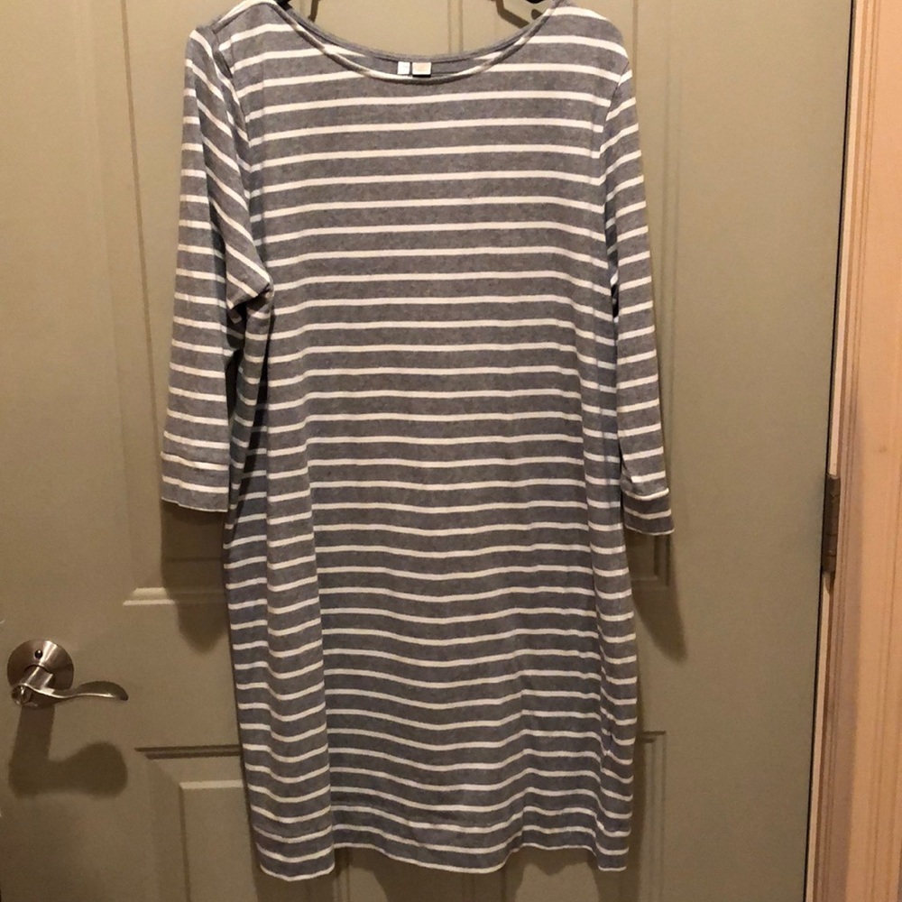 Lauren Conrad 3/4 sleeve tee dress